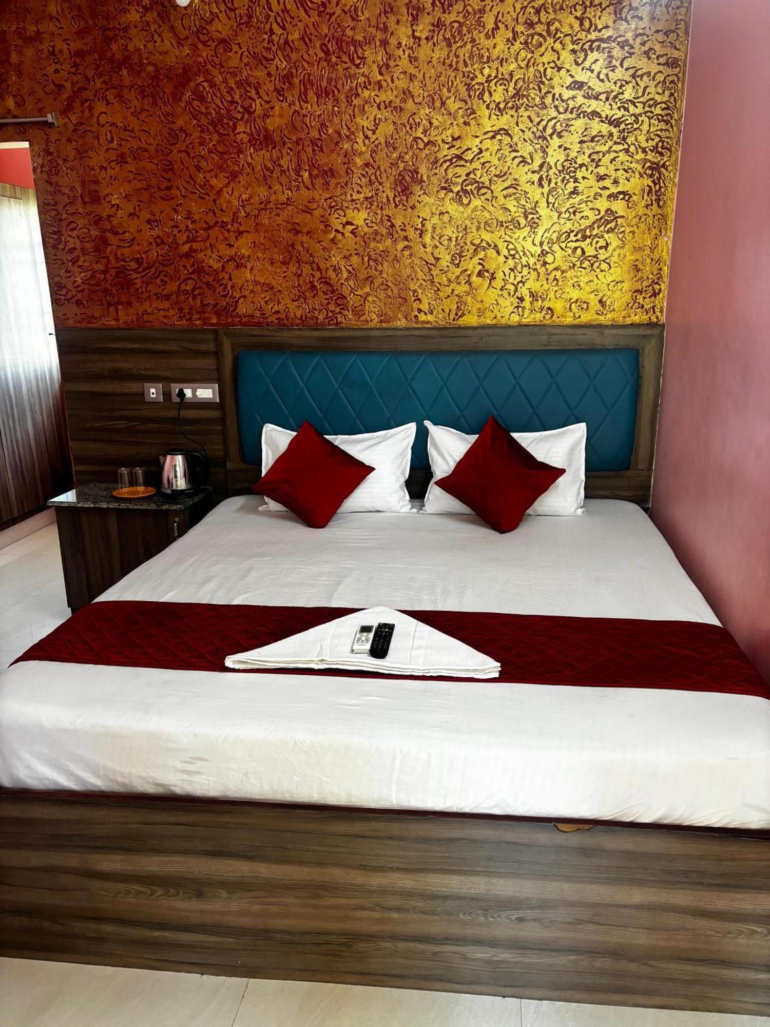 Dream Serenity Residency Puducherry Eksteriør billede