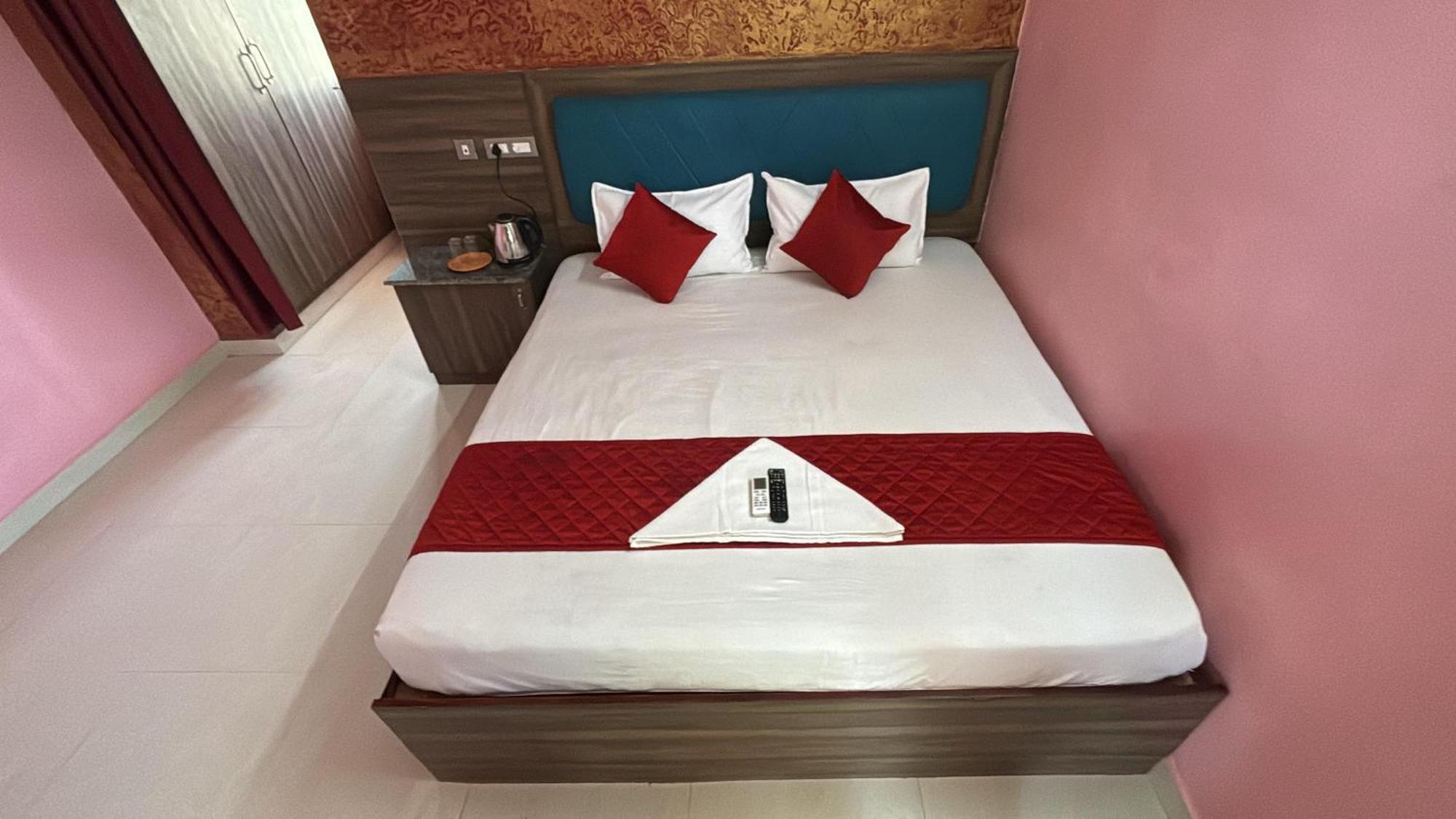 Dream Serenity Residency Puducherry Eksteriør billede